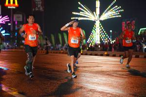 BIB: 21640, 1022
                            <button type="button" onclick="openModal(16185703)" class="btn btn-primary btn-sm float-right btn-popup" data-toggle="modal" data-target=".modal-high-quality">
                        <i class="fas fa-shopping-cart"></i> Add to Cart
                    </button>
                                            <button type="button" onclick="isThisMe(16185703, true)" class="btn btn-success btn-sm float-right btn-popup btn-isme hidden" data-toggle="tooltip" data-placement="bottom" title="นี่คือรูปของคุณใช่ไหม คลิกที่นี่เพื่อเอาเข้าอัลบั้ม">
                        <i class="fas fa-plus"></i> Add to album
                    </button>
                    <button type="button" onclick="isThisMe(16185703, false)" class="btn btn-warning btn-sm float-right btn-popup btn-isnotme hidden">
                        <i class="fas fa-ban"></i> Remove from album
                    </button>